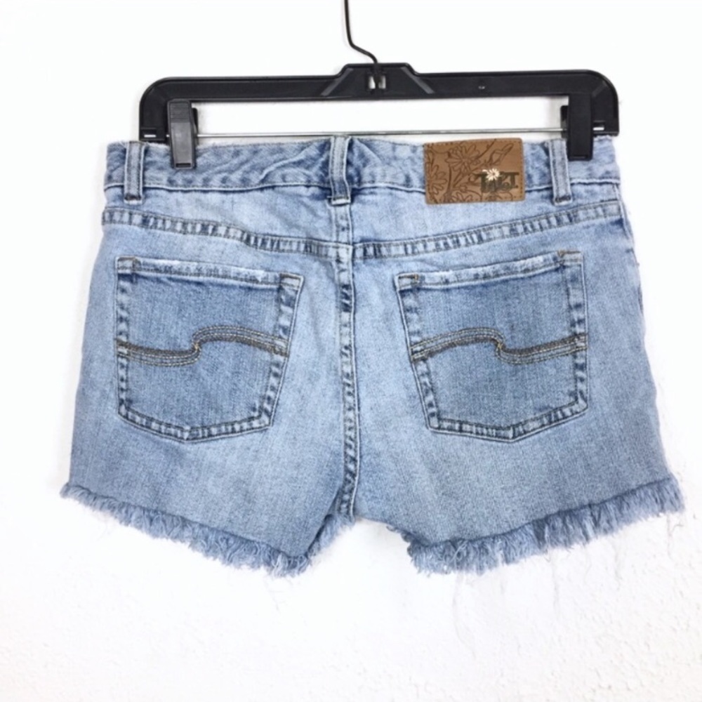 Tilt Y2k raw fringe hem denim low rise shorts size 7